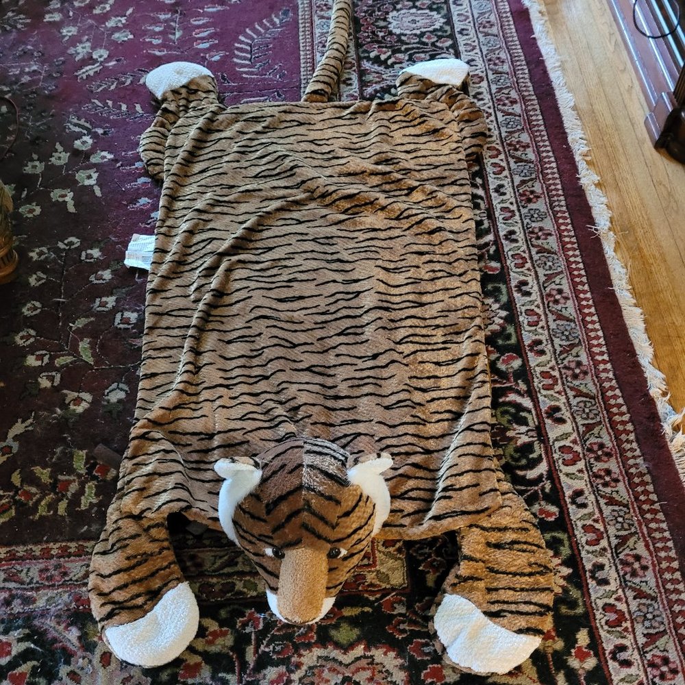 Plush Tiger Blanket